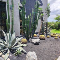 Yoo Kab Kong Cafe’ - อยู่กับก๋ง คาเฟ่