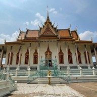 บรรยากาศ พระบรมราชวังจตุมุขสิริมงคล หรือ พระบรมราชวังในพระราชาณาจักรกัมพูชา