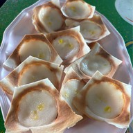 นางเอก ขนมครก