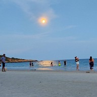 หาดทรายแก้ว