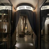 Hotel Noir