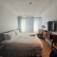 Hotel Noir