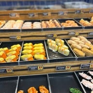 Shinkanzen Sushi เซ็นจูรี่ ซอยรางน้ำ ชั้น1