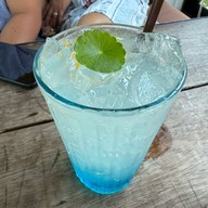 เมนูของร้าน Fernpresso Cafe ใกล้สนามบินเชียงใหม่