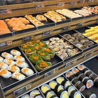 Shinkanzen Sushi เซ็นจูรี่ ซอยรางน้ำ ชั้น1