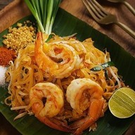 ผัดไทโบราณ คุณย่า สูตรน้ำมะขามเปียก
