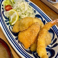 เมนูของร้าน The Fish mongers & Restaurant