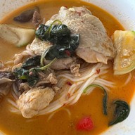 ขนมจีนแม่พลอย