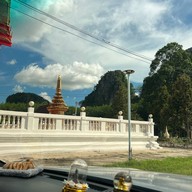 วัดเขาห้ายอด