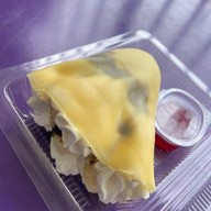 เครปเย็นวิปครีมนมสด ฮาลาล  by น้องมาร์ติน