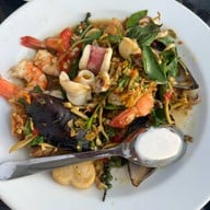 เมนูของร้าน CHARIOT Pub & Restaurant