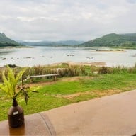 บ้านติดดิน บ้านติดดิน