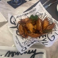 Greyhound Café เซ็นทรัลพลาซา พระราม 2