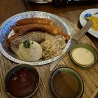 เมนูของร้าน The View Village Restaurant & Karaoke แม่เหียะ