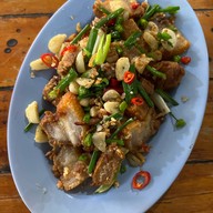 บ้านไม้ไก่แซ่บ
