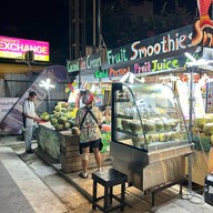 ร้านน้ำผลไม้ Pattaya Beach Market