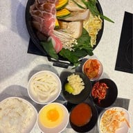 SAKURA YAKINIKU SHABU SUSHI เซ็นทรัล พลาซ่า ลาดพร้าว