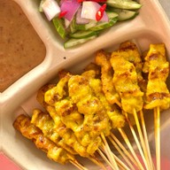 หมูสะเต๊ะองครักษ์ ตลาดกังไนท์ F326