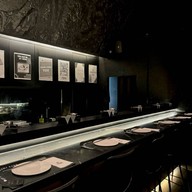 Hide.sushi bar