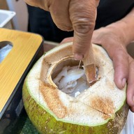 ร้านน้ำผลไม้ Pattaya Beach Market