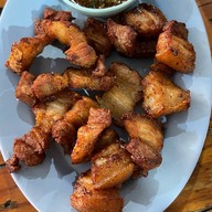 บ้านไม้ไก่แซ่บ