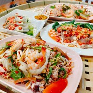 เมนูของร้าน อร่อยร้อยรส