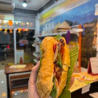 SAY Hi VIET NAM - พุทธมณฑลสาย1