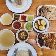 เมนูของร้าน ข้าวมันไก่เฉิงกง สามย่าน สามย่าน