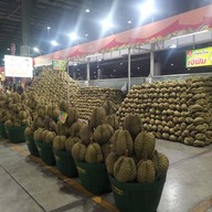 ตลาดสี่มุมเมือง