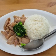 เอลวิสสุกี้ สาขาบรรทัดทอง บรรทัดทอง