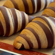 ครัวซองต์บ้านหอมเนย&Coffee