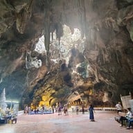 วัดถ้ำเขาหลวง