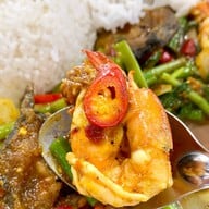 พี่อุ๊..อาหารตามสั่ง @ศูนย์อาหารราชดำเนิน -