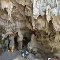 วัดถ้ำเขาหลวง