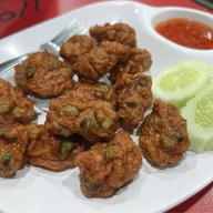 ฟู่ บะหมี่เกี๊ยวกุ้ง สุกี้กระทะร้อน