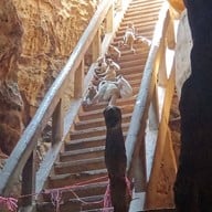 วัดถ้ำเขาหลวง