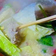 GOOD TIMES กะเพราหนวดหมึก ลูกชิ้นปลาระเบิด