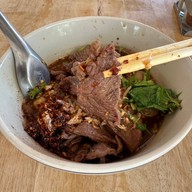 เมนูของร้าน บ้านเสือก๋วยเตี๋ยวเรืออยุธยา