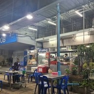 บรรยากาศ ข้าวต้มจู ตลาดแม่กลอง
