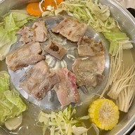 อังคณาหมูกระทะ สาขา ม.เกษตร