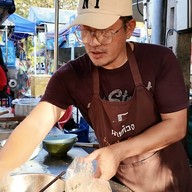 ร้านบะหมี่ก้วง สาขา2 ท่ารถ99