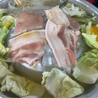ริมคลองหมูกระทะ กังสดาล ในเมืองขอนแก่น