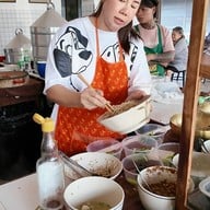 ร้านบะหมี่ก้วง สาขา2 ท่ารถ99