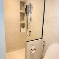 The T Hostel Saraburi