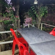 เลิศรส (ใต้ร่มมะเฟือง)