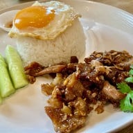 1000Sook Food and Farm at ชะอำ