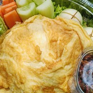 ข้าวคลุกน้ำพริก(พี่ลูกหมู)