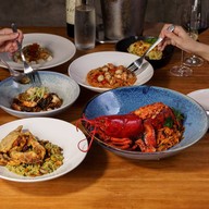 Lobster Main Kitchen พร้อมพงษ์