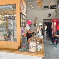 เมนูของร้าน ไก่ในหิน ข้าวมันไก่