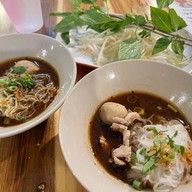 เตี๋ยวเรือปทุม สาขา2 -